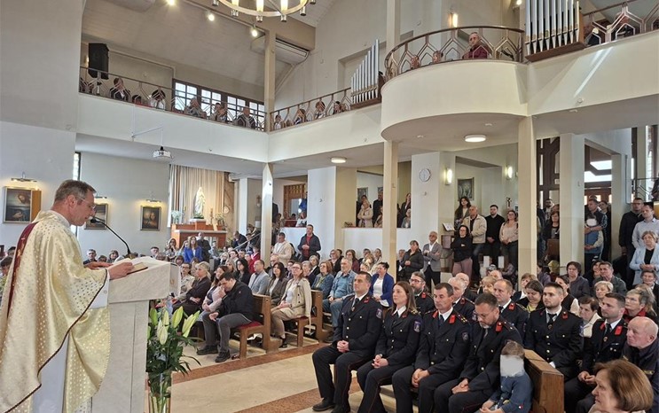 Proslavljena 55. obljetnica osnutka Župe Isusova Uskrsnuća i 30. obljetnica posvete župne crkve